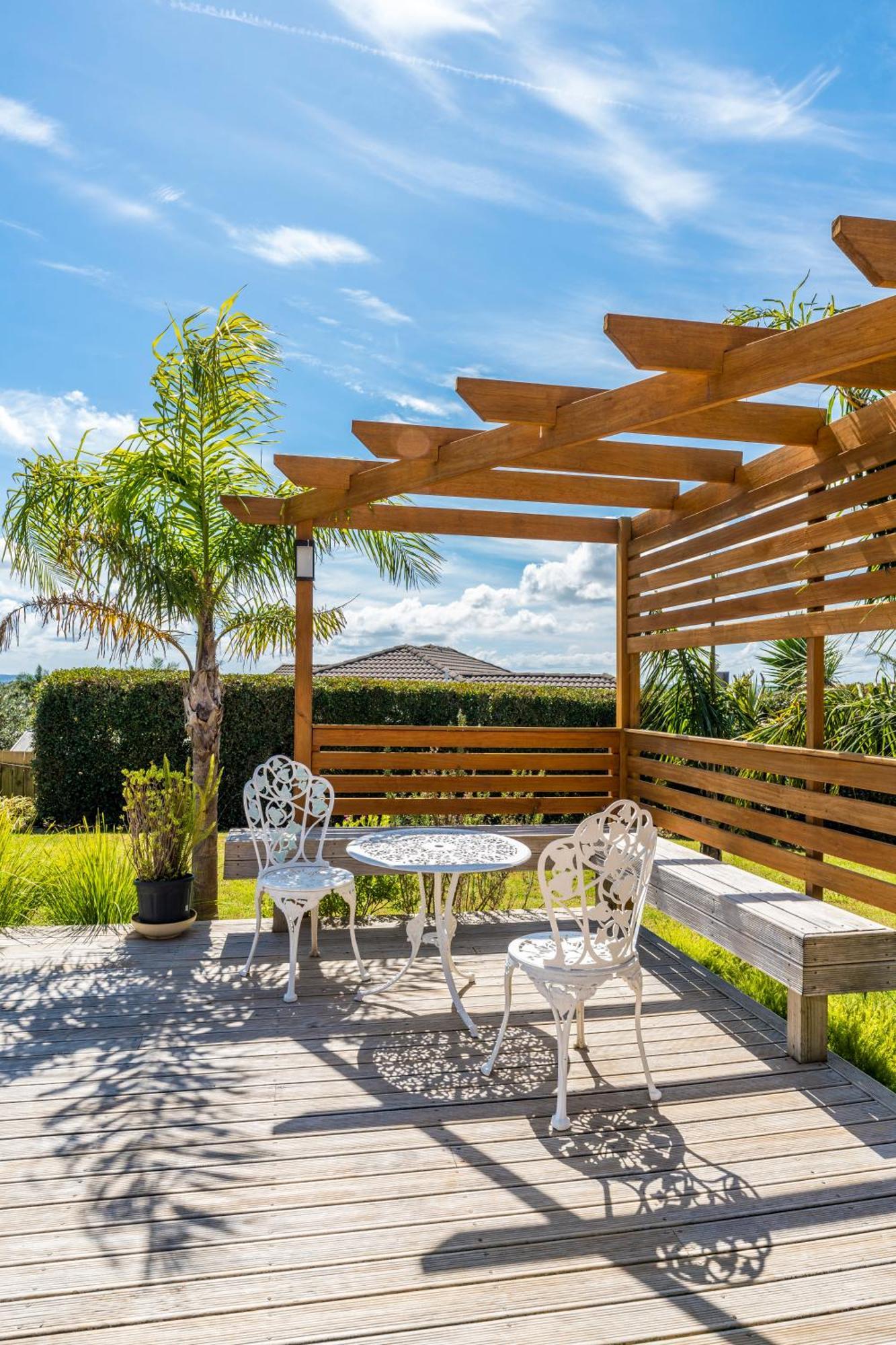 Elevated Family Sized Guest-house With Beautiful Views Guest house *